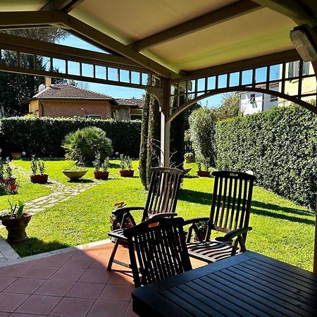 Il Villino Di Monic Pisa Centro Villa Bagian luar foto