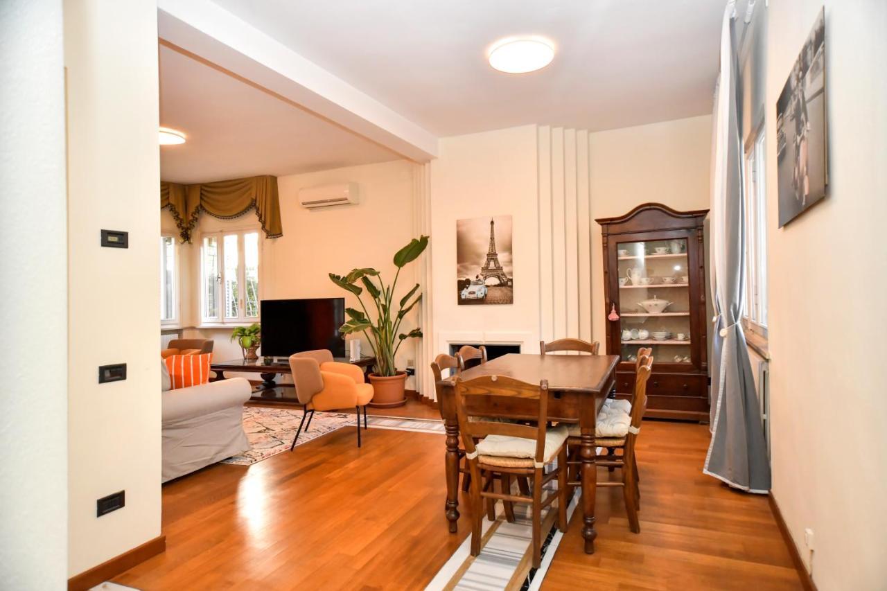Il Villino Di Monic Pisa Centro Villa Bagian luar foto